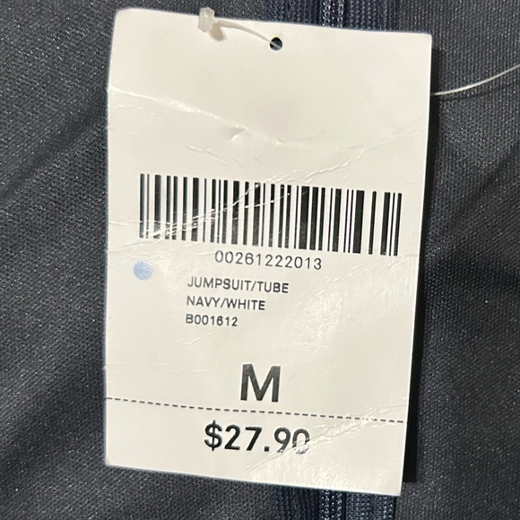 Forever 21 Romper/jumpsuit. The pictures do it no justice. - Picture 3 of 7